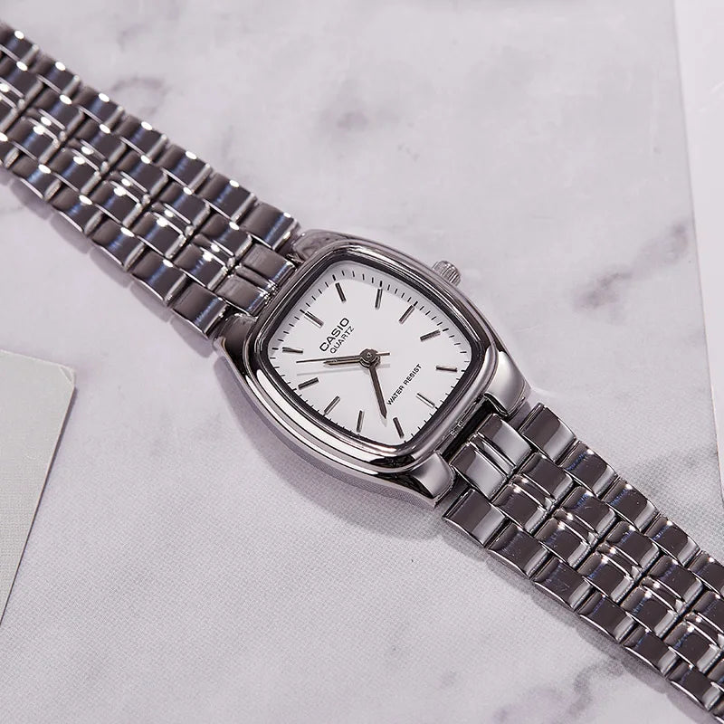 Relógio Casio Feminino – Luxo, Estilo e Resistência 30M