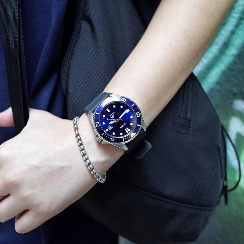 CASIO - Diver com mov. a Quartzo