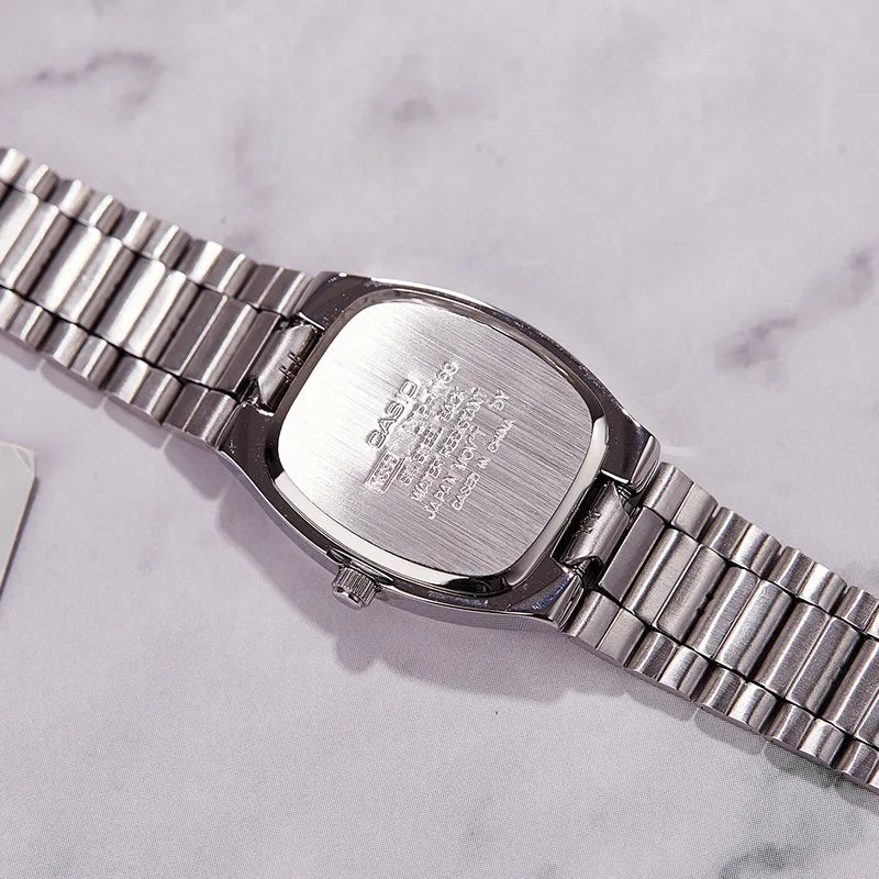 Relógio Casio Feminino – Luxo, Estilo e Resistência 30M