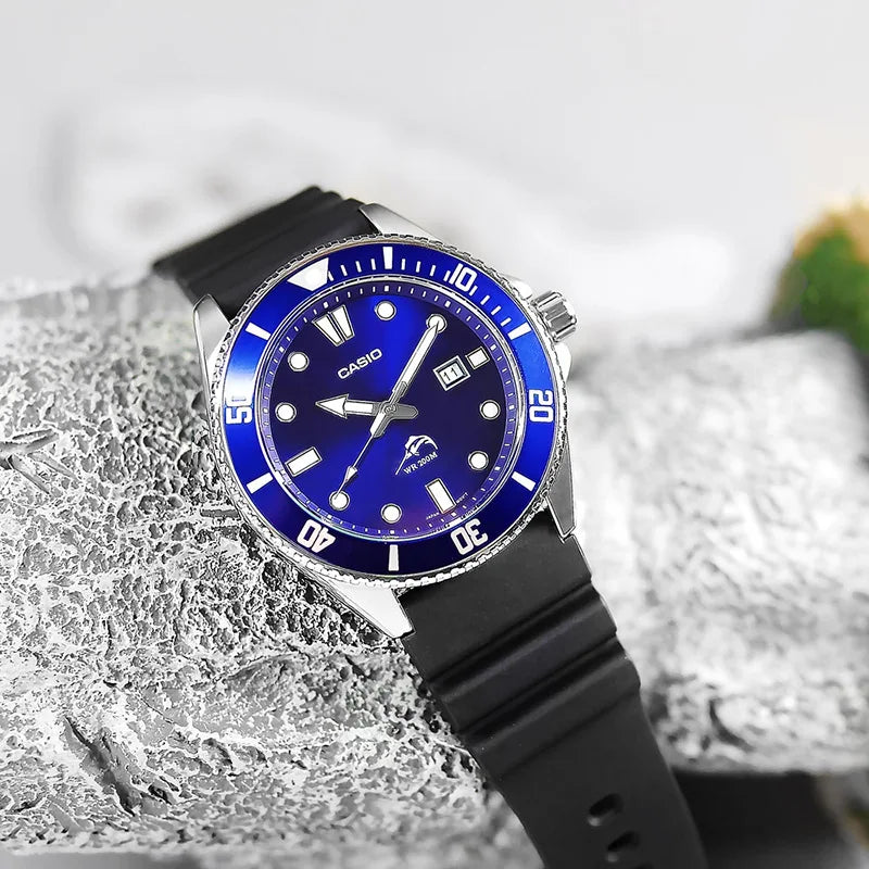 CASIO - Diver com mov. a Quartzo