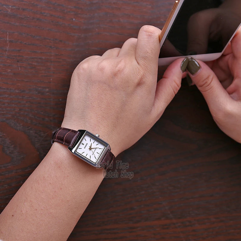 CASIO - Unisex, pulseira a Couro e Movimento a Quartzo.